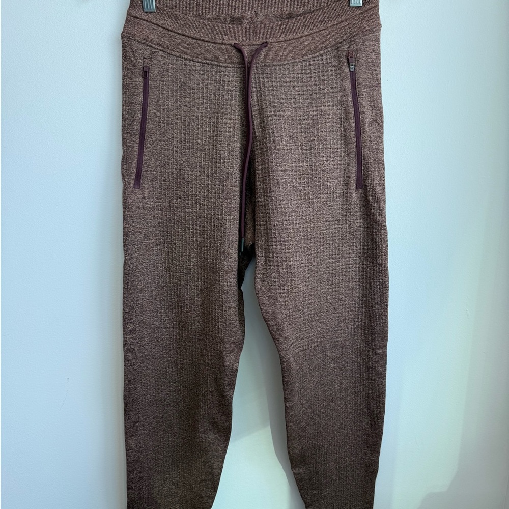 Lululemon engineered warmth jogger - Picture 5 of 8